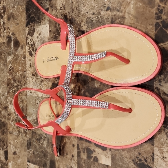 Woman's Sandals - Picture 3 of 5